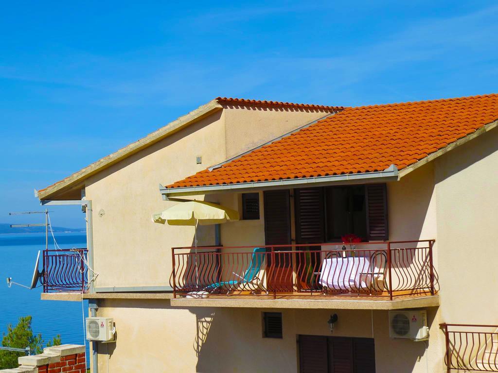 Apartments Pino Brela Exterior foto